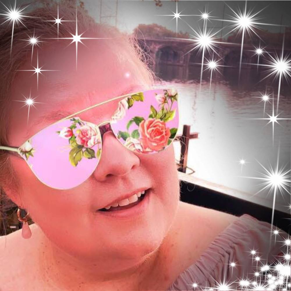 Meet your Posher, Sara